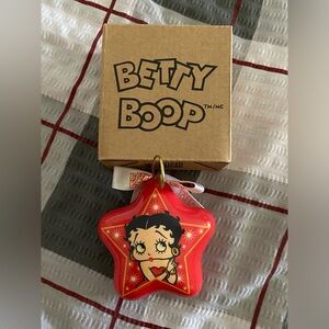 BETTY BOOP Lacquer Christmas Ornament